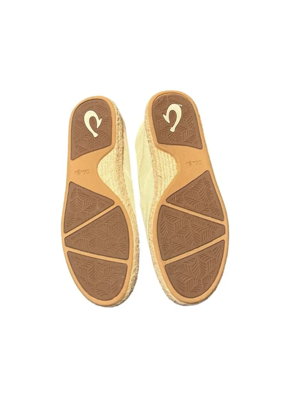Olukai Womens Tan Canvas Slip-On Espadrille Shoes Size 7.5 Stylish & Comfortable